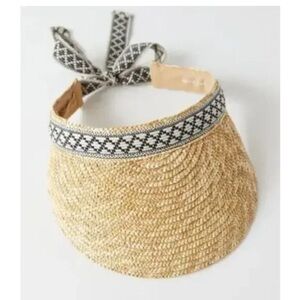 NWOT Gigi Pip Straw Visor